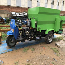 成都撒料車 養(yǎng)牛油電兩用牲畜投料車的靈活應用與農副產品銷售前景